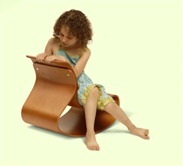 Modern-Children-Rocking-Chair-Design-of-Mod-Rocker-by-Lisa-Albin-Design-620x562
