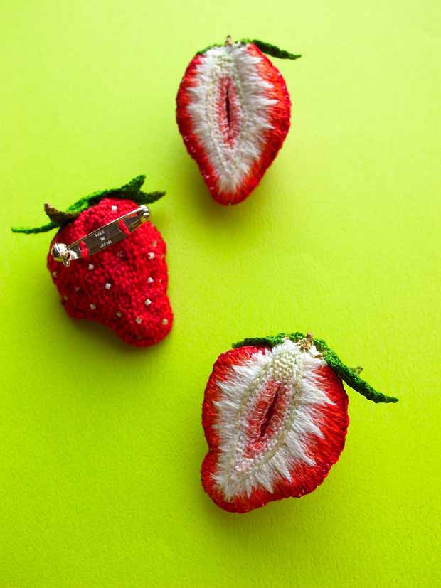 crocheted_strawberries